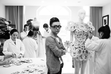 Cong Tri: 'Thoi trang haute couture cua VN cung dang gom' hinh anh