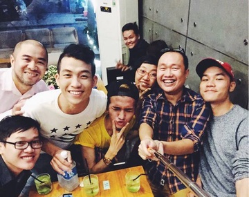 DJ Sai Gon mo quan ca phe cho nguoi dong tinh hinh anh