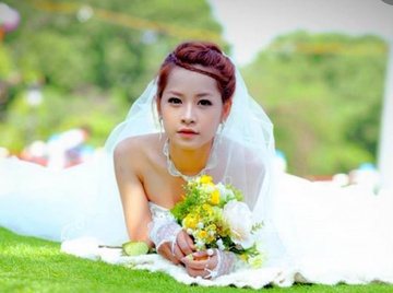 Do nhan sac hot girl Viet khi lam co dau hinh anh