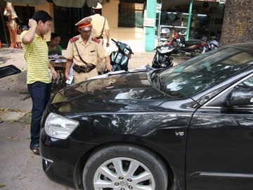 Lam thu tuc chinh chu, bong dung mat o to, xe may hinh anh
