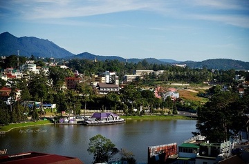 Da Lat: 6 ngay nghi le, gia khach san gap 3 lan hinh anh