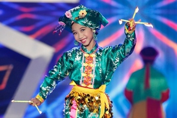 Gia canh khon kho cua cau be gia Thi Mau gay sot Got Talent hinh anh