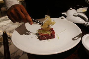 Steak tartare - mon bo song tu Trung A hinh anh