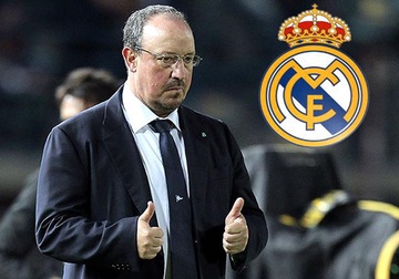 Real Madrid tiet lo ke hoach bo nhiem HLV Benitez hinh anh