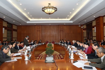 Hon 1.500 trang gop y vao du thao van kien Dai hoi Dang hinh anh