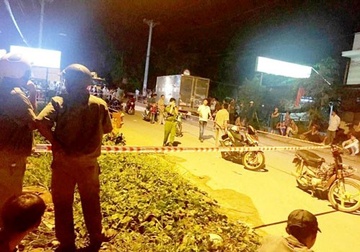 2 nguoi tu vong o ngoai thanh Sai Gon nghi bi cuop sat hai hinh anh
