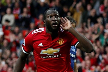 Man Utd bi canh bao vi phan biet chung toc voi Lukaku hinh anh
