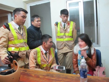 Co gai uong thuoc sau khong chet, dinh nhay cau o Ha Noi hinh anh