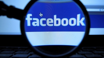 Tung tin cau like tren Facebook co the pham toi hinh anh