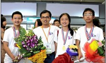 Tai sao tien si thi truot giao vien truong Ams? hinh anh