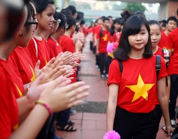 Ha Noi: Hoc sinh, giao vien duoc nghi Tet 10 ngay hinh anh