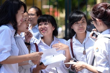 Con hang nghin chi tieu xet tuyen nguyen vong bo sung hinh anh