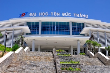 Giao su cua Dai hoc Ton Duc Thang co gi la? hinh anh