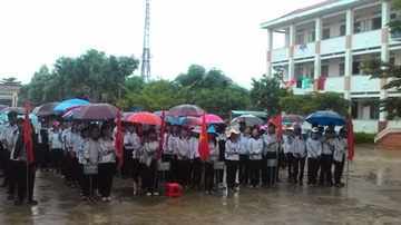 Sao co chuyen hieu truong giang bai gio chao co de lay tien? hinh anh