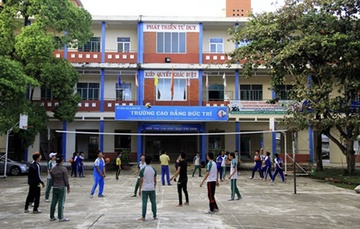 Dung tuyen sinh he cao dang, trung cap lieu co qua muon? hinh anh
