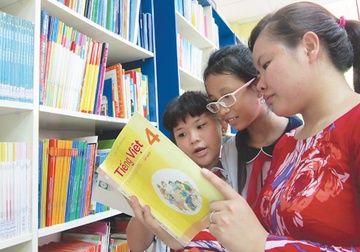 Nhieu bo sach giao khoa duoc trien khai the nao? hinh anh