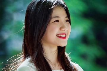 Thu khoa DH San khau Dien anh: 'Xinh dep la loi the lon' hinh anh
