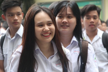 Ha Noi cong bo diem chuan lop 10 he cong lap hinh anh