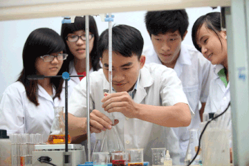 29 diem co do nganh Bac si da khoa cua DH Y Ha Noi? hinh anh