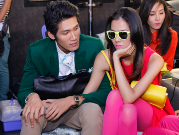 Nghi an hai thi sinh hot cua Next Top Model yeu nhau hinh anh