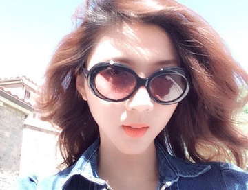 Ngoc Quyen up mo thong tin mang thai con dau long hinh anh