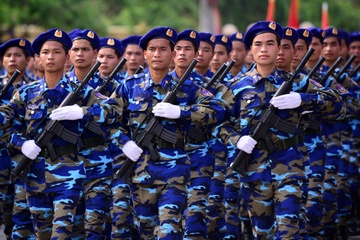 Man dieu binh hung trang trong tieng quan nhac hinh anh