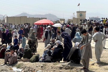 Thieu nien Afghanistan bi Taliban ep gia nhap hang ngu hinh anh