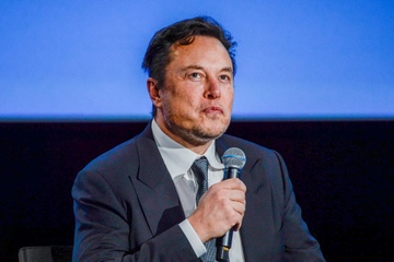 Ty phu Elon Musk noi duoc moi toi Davos, ban to chuc bac bo hinh anh