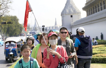Huong dan vien trai phep bi len an tai Thai Lan hinh anh