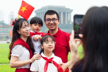 De xuat to chuc le hoi Hoa Binh tai TP.HCM dip 30/4 hang nam hinh anh