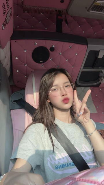 nữ tài xế ảnh 3 nu tai xe anh 3