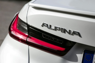 BMW mua hãng xe độ đồng hương, đổi luôn logo