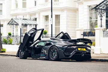 Mercedes trieu hoi gan het sieu xe AMG One vi rui ro chay hinh anh