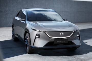 SUV dien moi cua Mazda chay 600 km khi sac day hinh anh