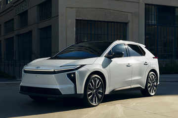 Toyota bZ4X đổi tên tại thị trường Bắc Mỹ, tối ưu khả năng vận hành