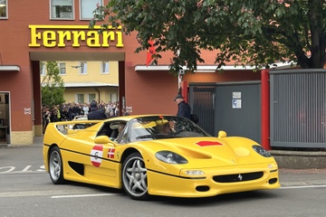 Hành trình siêu xe quy tụ 23 chiếc Ferrari F50