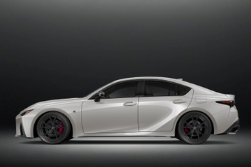Lexus IS 500 Ultimate Edition - Loi tri an cuoi danh cho dong co V8 hinh anh