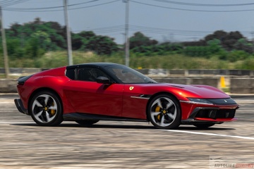 Sieu xe Ferrari 12Cilindri gia tu 1,22 trieu USD tai Thai Lan hinh anh