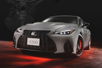 Lexus IS 500 Climax Edition gioi han 500 chiec tai Nhat Ban hinh anh