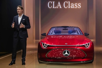 Mercedes-Benz cảnh báo ngành ôtô châu Âu trước nguy cơ 'sụp đổ'