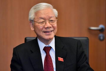 Bo Chinh tri gap mat nguyen lanh dao cap cao cua Dang va Nha nuoc hinh anh