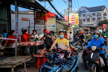 TP.HCM co phuong an dung hoat dong cac cho dau moi hinh anh