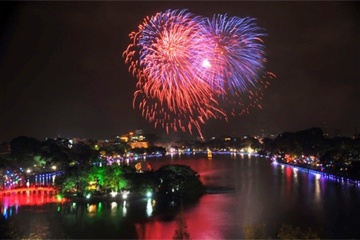 Ha Noi ban phao hoa o 30 diem vao giao thua Tet Mau Tuat 2018 hinh anh