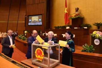 Quoc hoi bo phieu bau Chu tich nuoc hinh anh