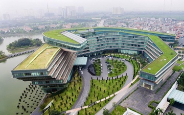 Chu so huu khach san JW Marriott, noi Tong thong Trump luu tru, la ai? hinh anh