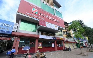 Mot ngan hang giam manh lai suat cho vay bat dong san hinh anh