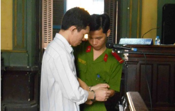 Nguoi cam dao dam chet dan phong mang an tu hinh hinh anh