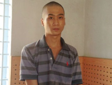 Cau ruot bat coc chau gai 9 thang tuoi tong tien gia dinh hinh anh