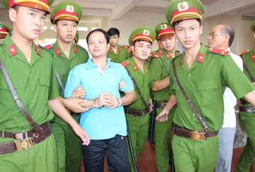 Ngay 30/6 xet xu vu an con ruoi trong chai Number 1 hinh anh