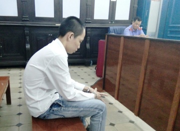 Dam chet nguoi tu viec dung quan lot treu choc nhau hinh anh